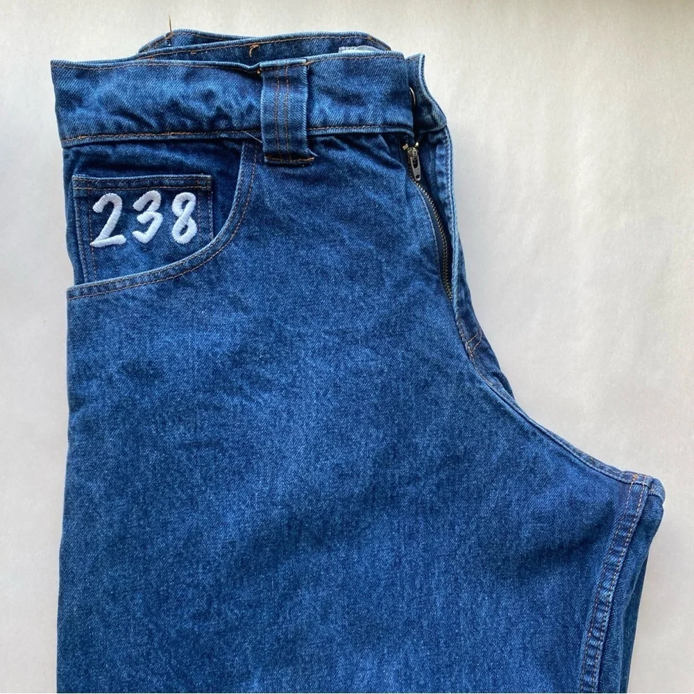 DIGITS 238 brand digits